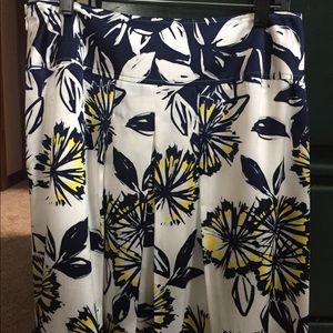 Pattern, pleated skirt